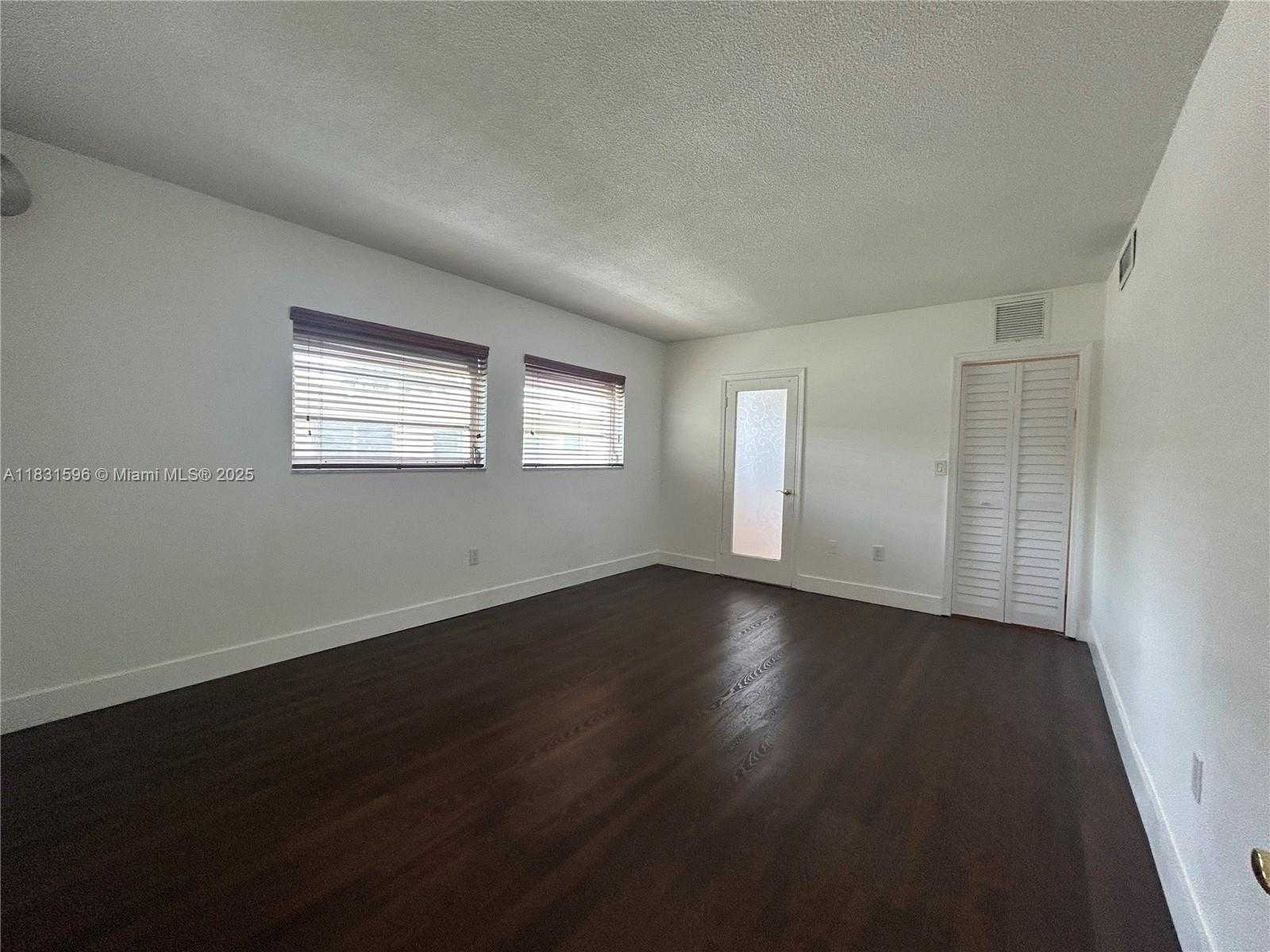 Small Image of 1020 94TH ST #202, Bay Harbor Islands Number 8