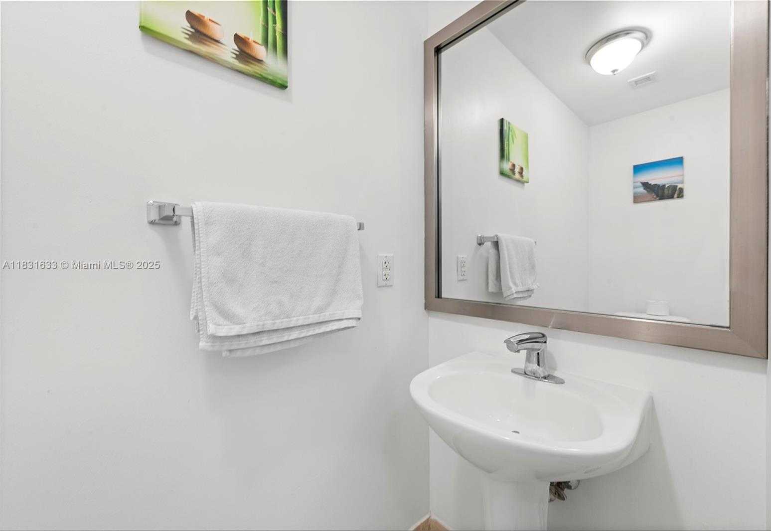 Small Image of 90 SOUTH WEST 3RD ST #2214, Miami Number 19