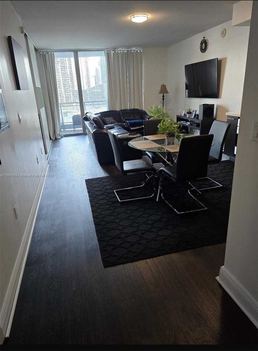 Small Image of 90 SOUTH WEST 3RD ST #2214, Miami Number 3