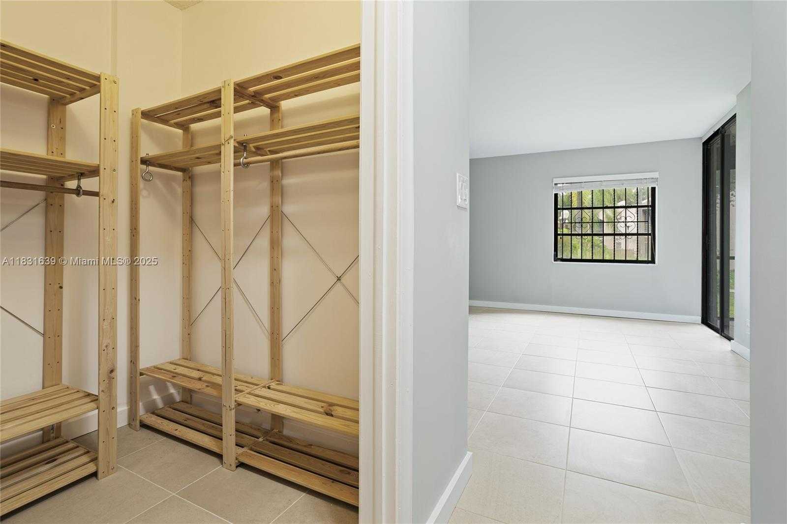 Small Image of 20801 SAN SIMEON WAY #105, Miami Number 17