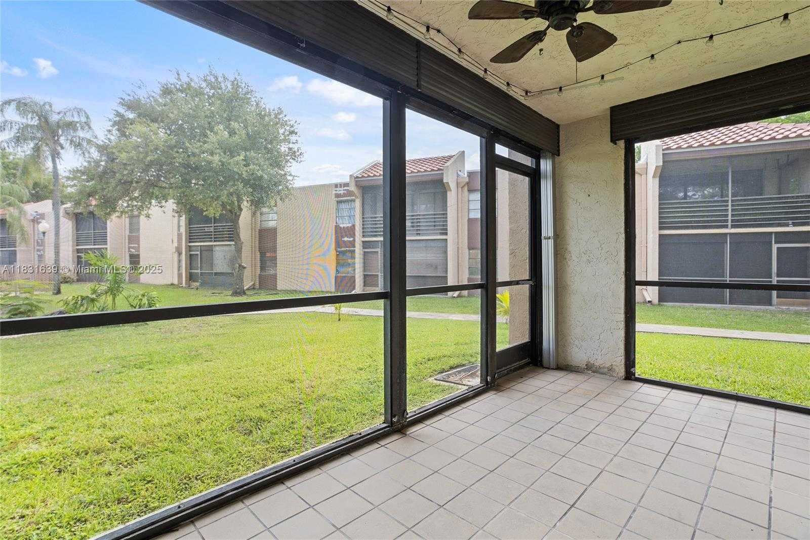 Small Image of 20801 SAN SIMEON WAY #105, Miami Number 2