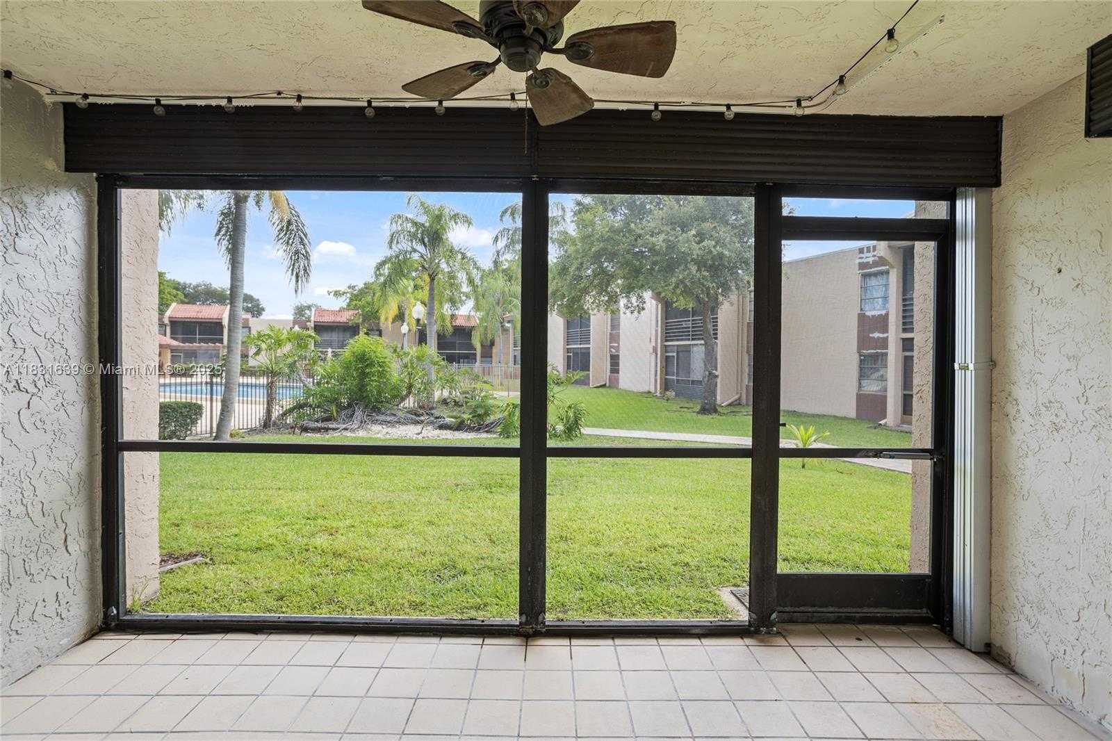 Small Image of 20801 SAN SIMEON WAY #105, Miami Number 23