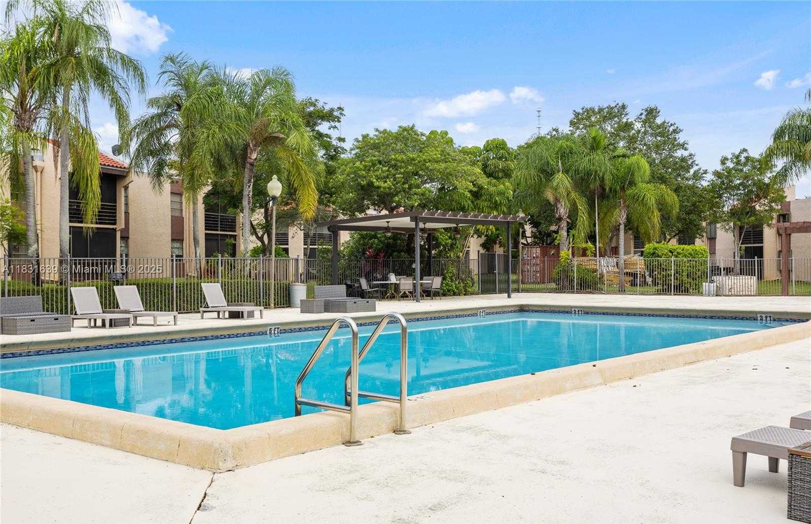 Small Image of 20801 SAN SIMEON WAY #105, Miami Number 25