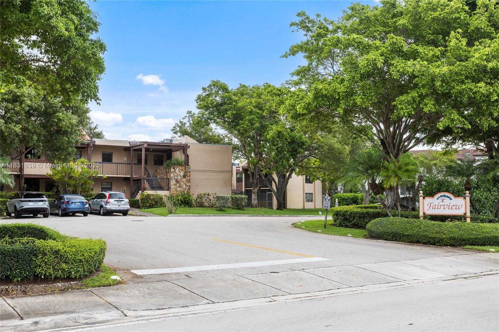 Small Image of 20801 SAN SIMEON WAY #105, Miami Number 30