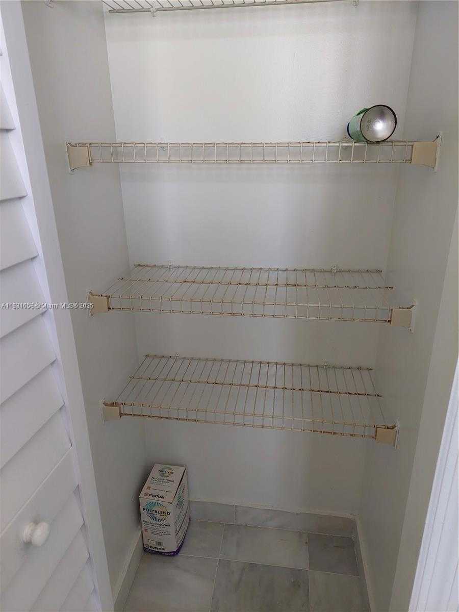 Small Image of 2403 WEST 76TH ST #203, Hialeah Number 10