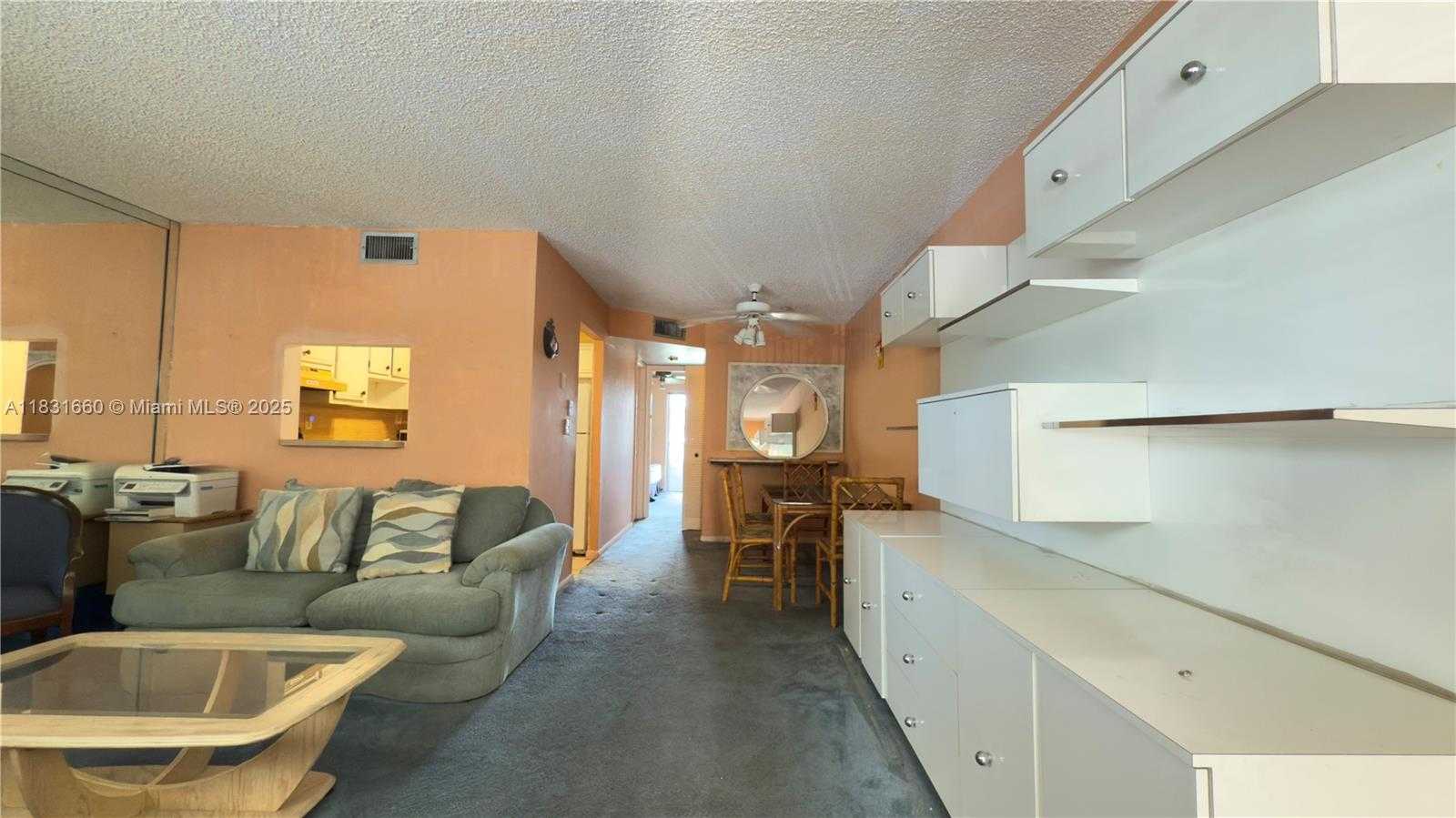 Small Image of 9121 SUNRISE LAKES BLVD #210, Sunrise Number 4