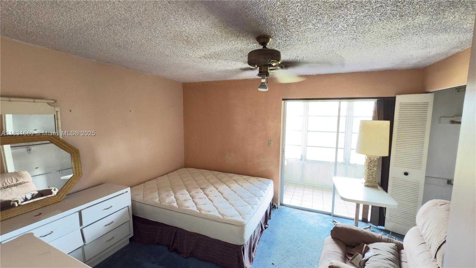 Small Image of 9121 SUNRISE LAKES BLVD #210, Sunrise Number 9