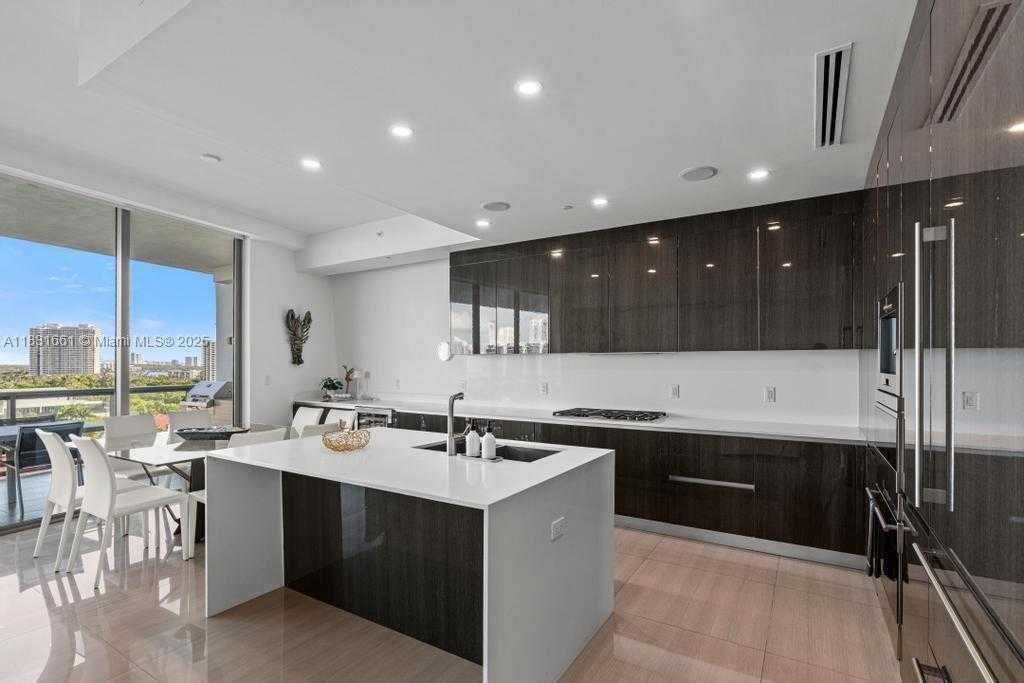 Small Image of 3250 NORTH EAST 188TH ST #904, Aventura Number 16