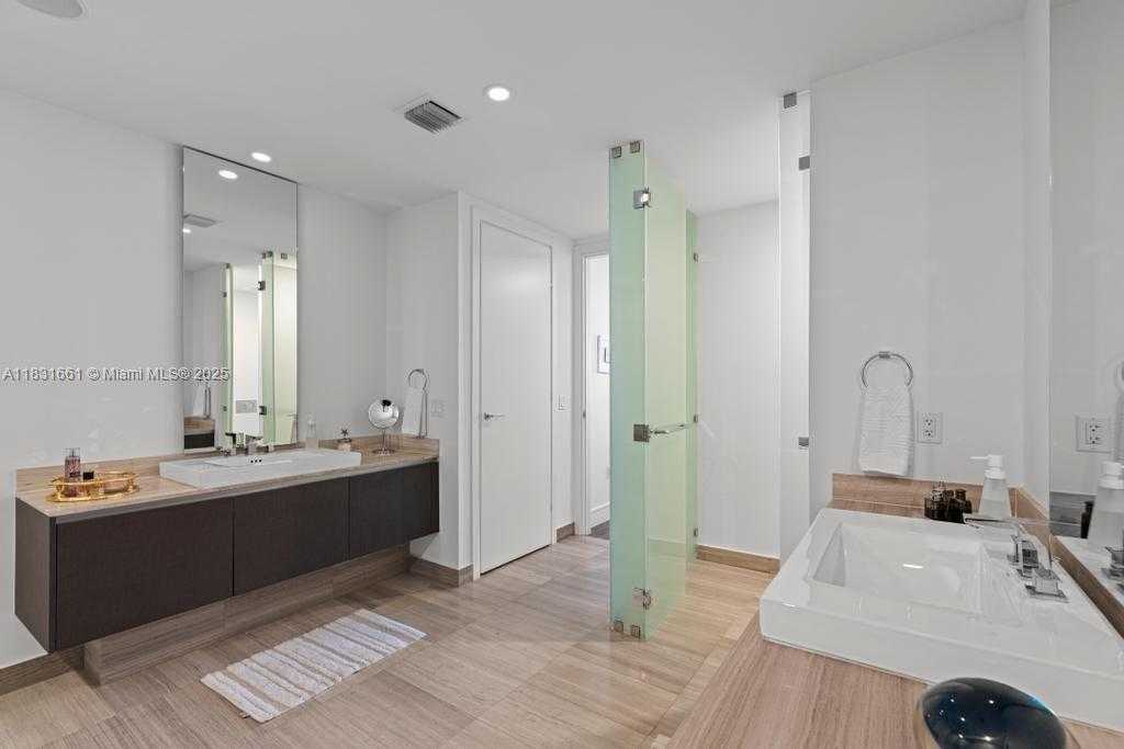 Small Image of 3250 NORTH EAST 188TH ST #904, Aventura Number 24