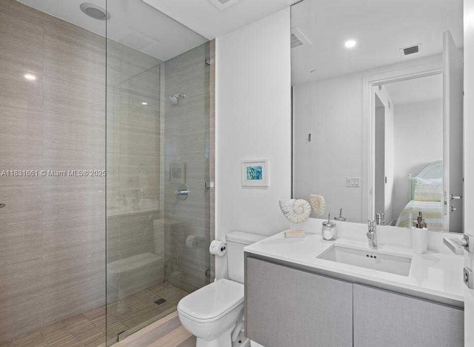 Small Image of 3250 NORTH EAST 188TH ST #904, Aventura Number 30
