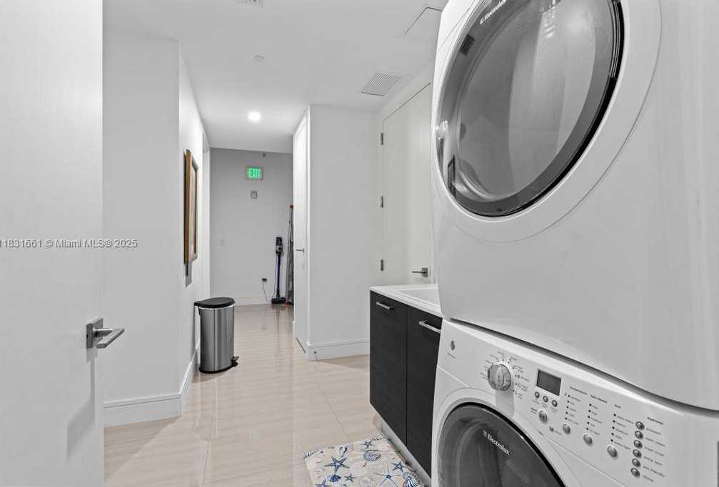 Small Image of 3250 NORTH EAST 188TH ST #904, Aventura Number 31
