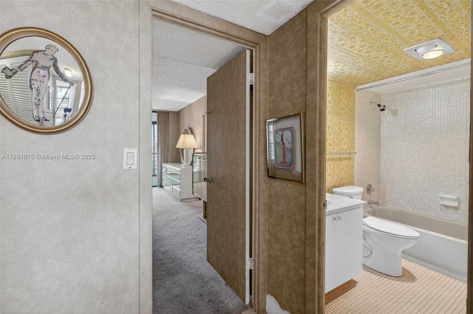Small Image of 20381 NORTH EAST 30TH AVE #410-7, Aventura Number 21