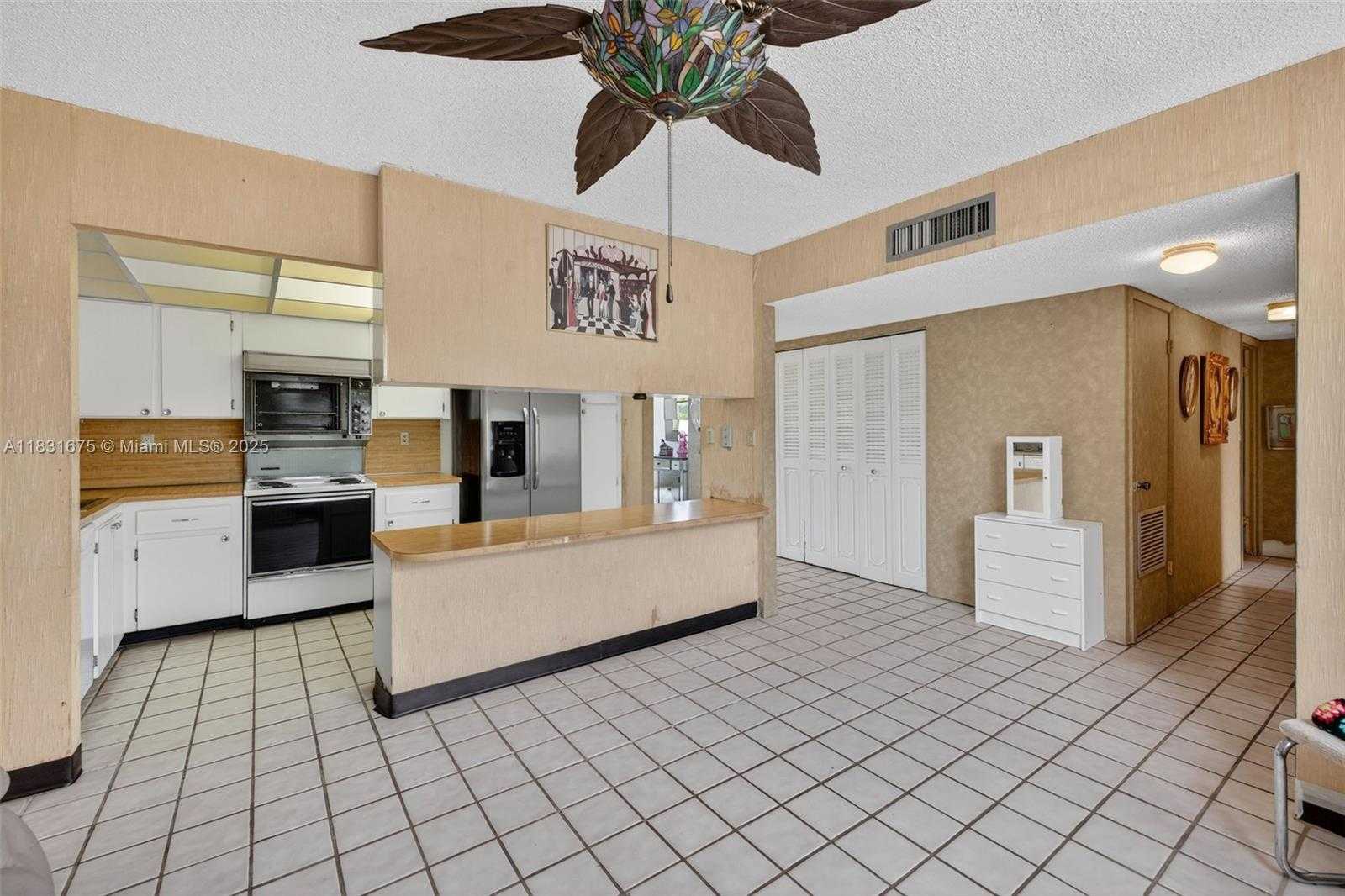 Small Image of 20381 NORTH EAST 30TH AVE #410-7, Aventura Number 5