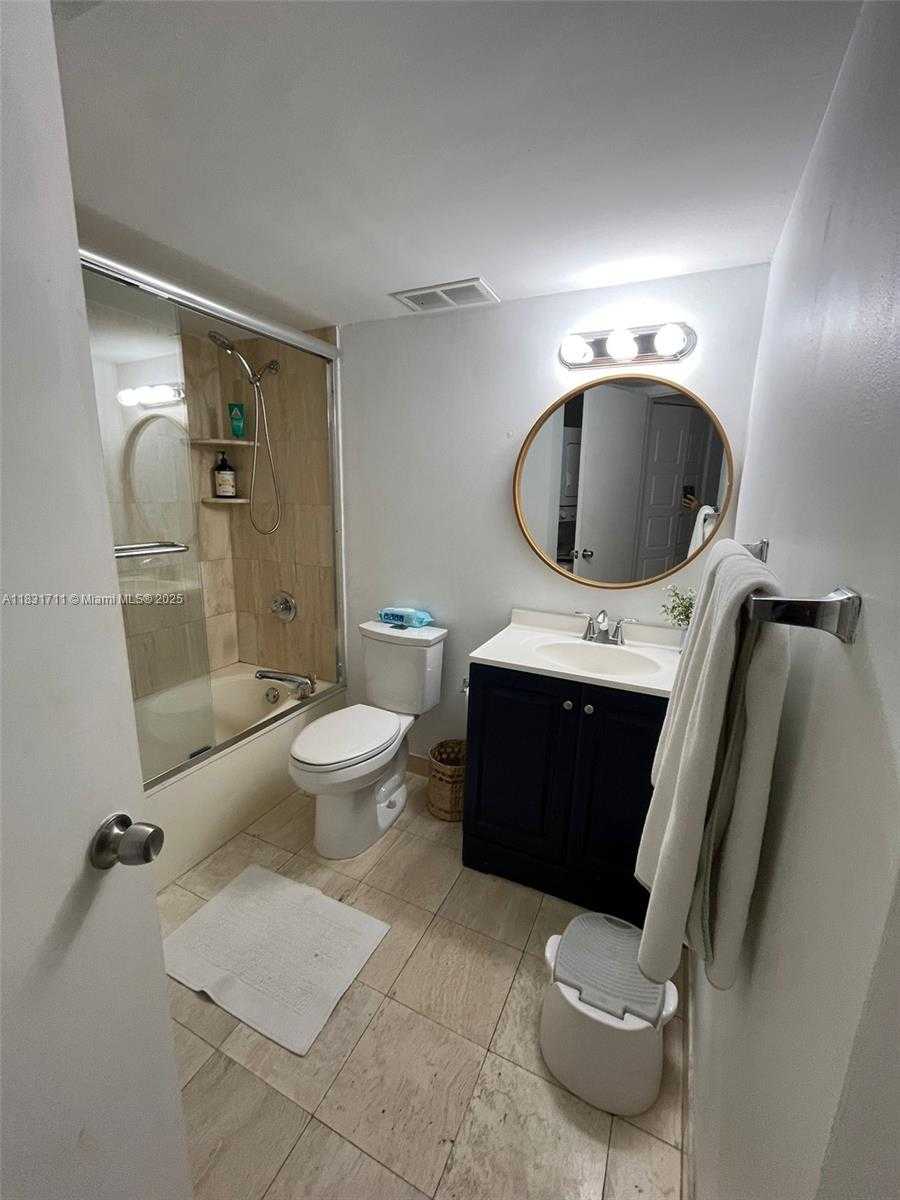 Small Image of 3600 NORTH EAST MYSTIC POINTE DR #1010, Aventura Number 10