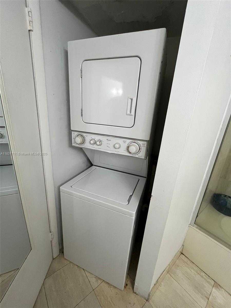 Small Image of 3600 NORTH EAST MYSTIC POINTE DR #1010, Aventura Number 11