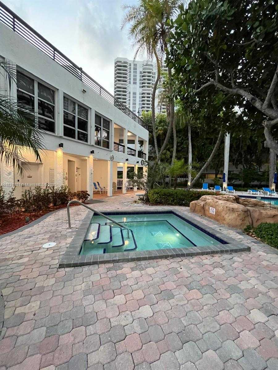 Small Image of 3600 NORTH EAST MYSTIC POINTE DR #1010, Aventura Number 15