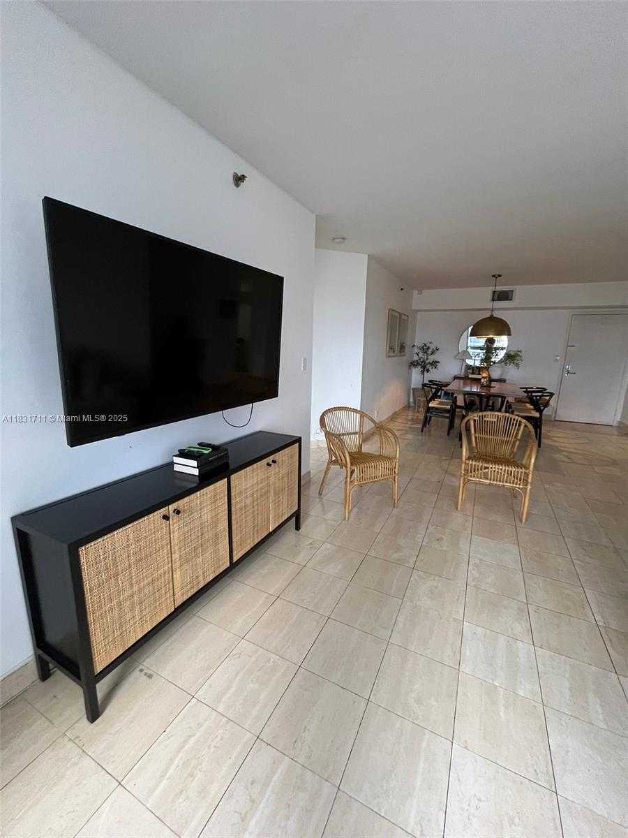 Small Image of 3600 NORTH EAST MYSTIC POINTE DR #1010, Aventura Number 4