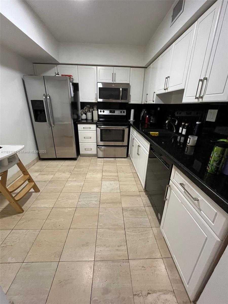 Small Image of 3600 NORTH EAST MYSTIC POINTE DR #1010, Aventura Number 5
