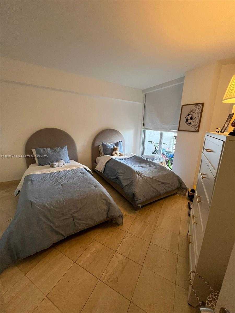 Small Image of 3600 NORTH EAST MYSTIC POINTE DR #1010, Aventura Number 9