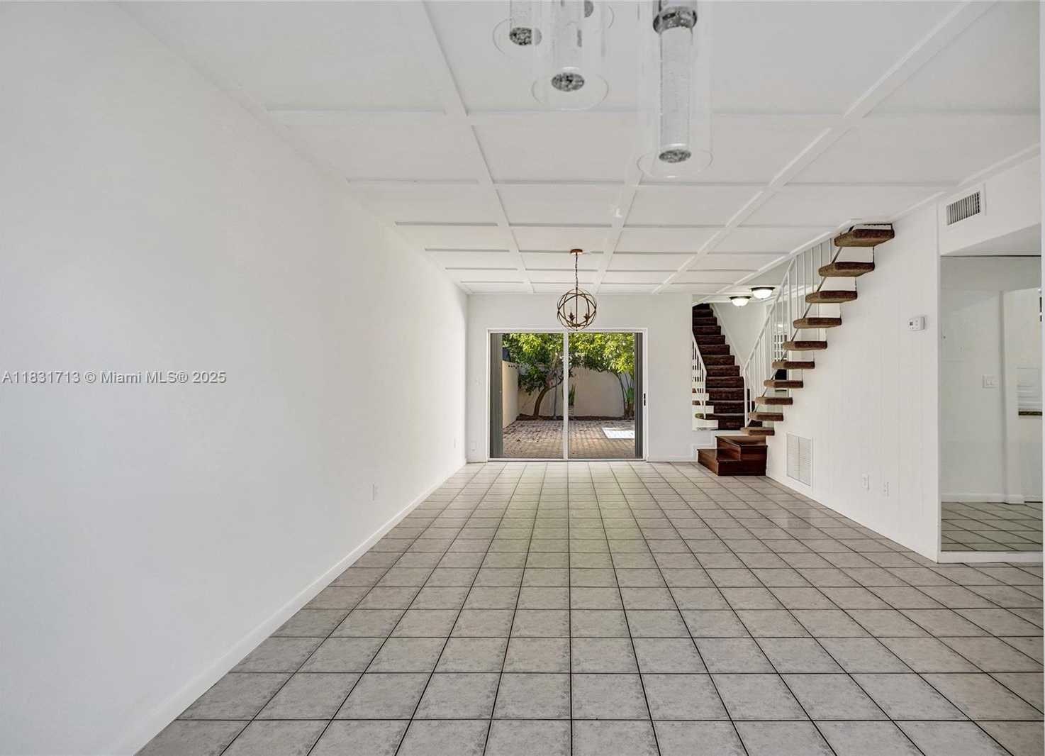 Small Image of 7310 SOUTH MIAMI LAKEWAY S, Miami Lakes Number 10