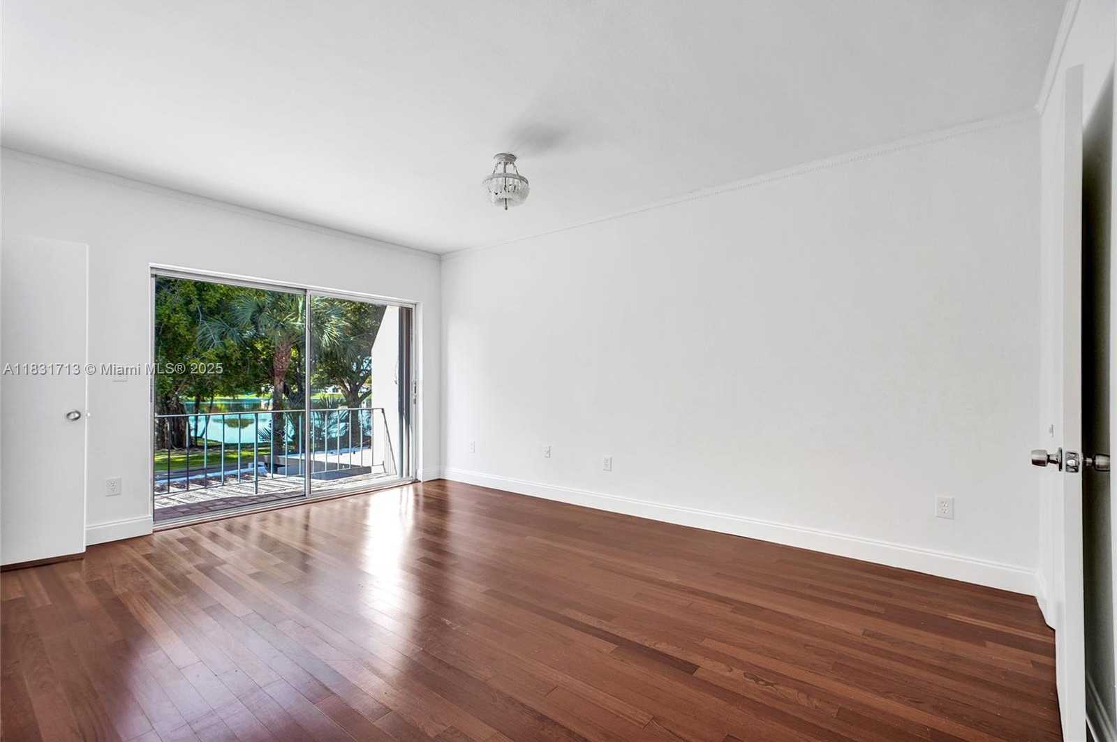 Small Image of 7310 SOUTH MIAMI LAKEWAY S, Miami Lakes Number 24