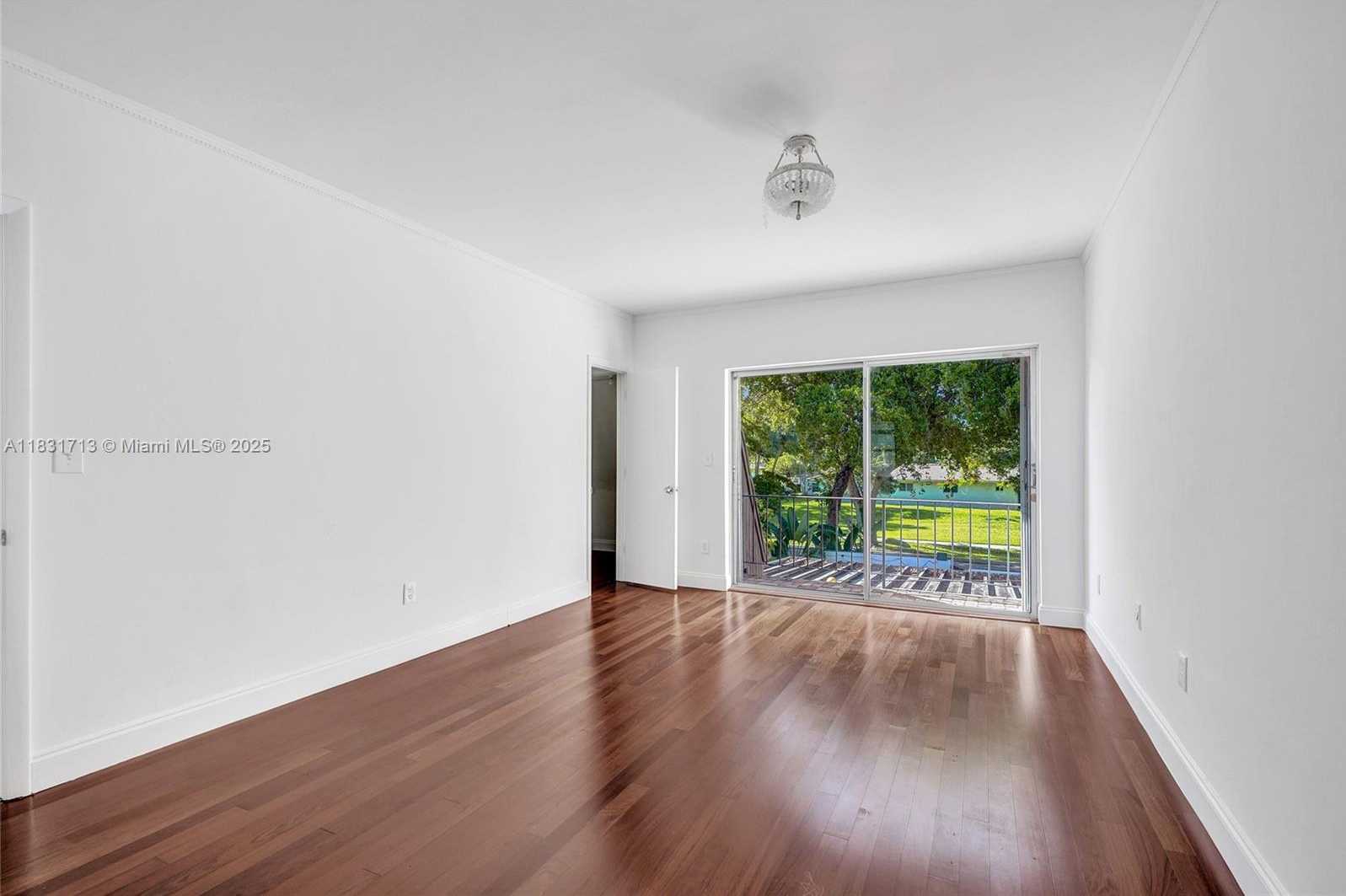 Small Image of 7310 SOUTH MIAMI LAKEWAY S, Miami Lakes Number 26