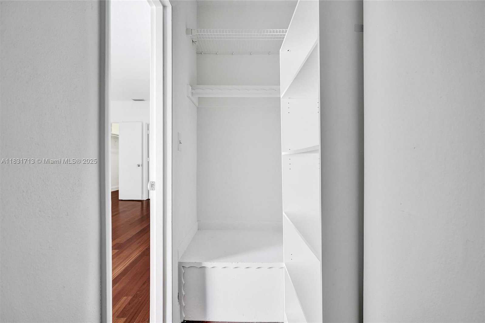 Small Image of 7310 SOUTH MIAMI LAKEWAY S, Miami Lakes Number 30