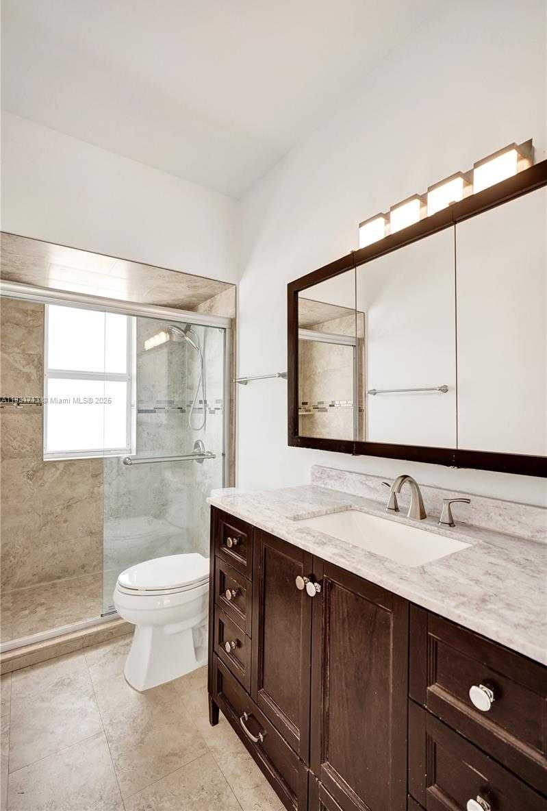 Small Image of 7310 SOUTH MIAMI LAKEWAY S, Miami Lakes Number 35