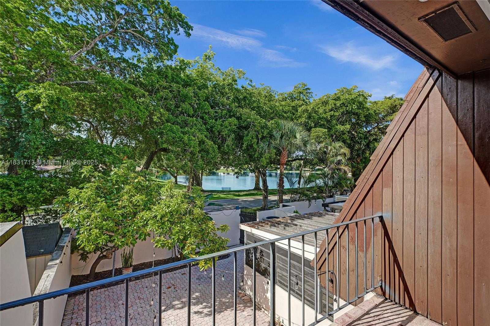 Small Image of 7310 SOUTH MIAMI LAKEWAY S, Miami Lakes Number 41