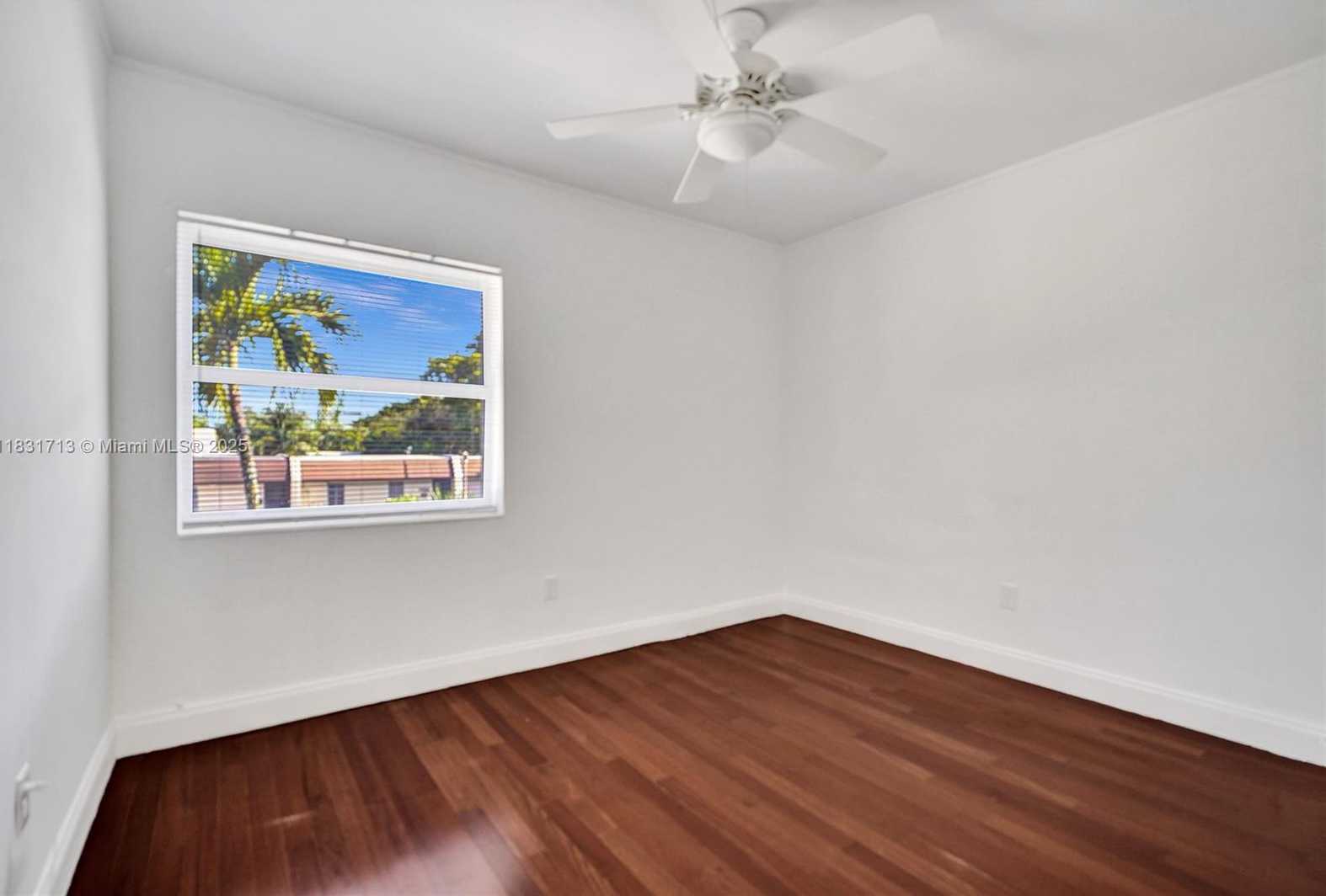 Small Image of 7310 SOUTH MIAMI LAKEWAY S, Miami Lakes Number 45