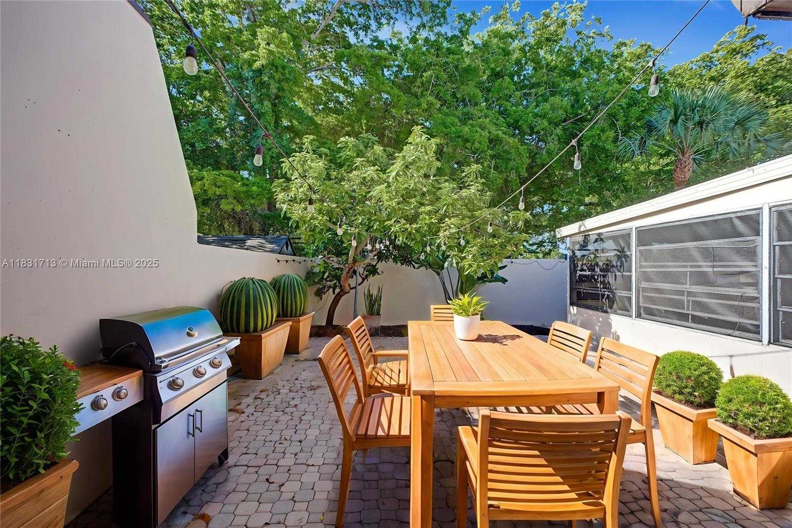 Small Image of 7310 SOUTH MIAMI LAKEWAY S, Miami Lakes Number 50