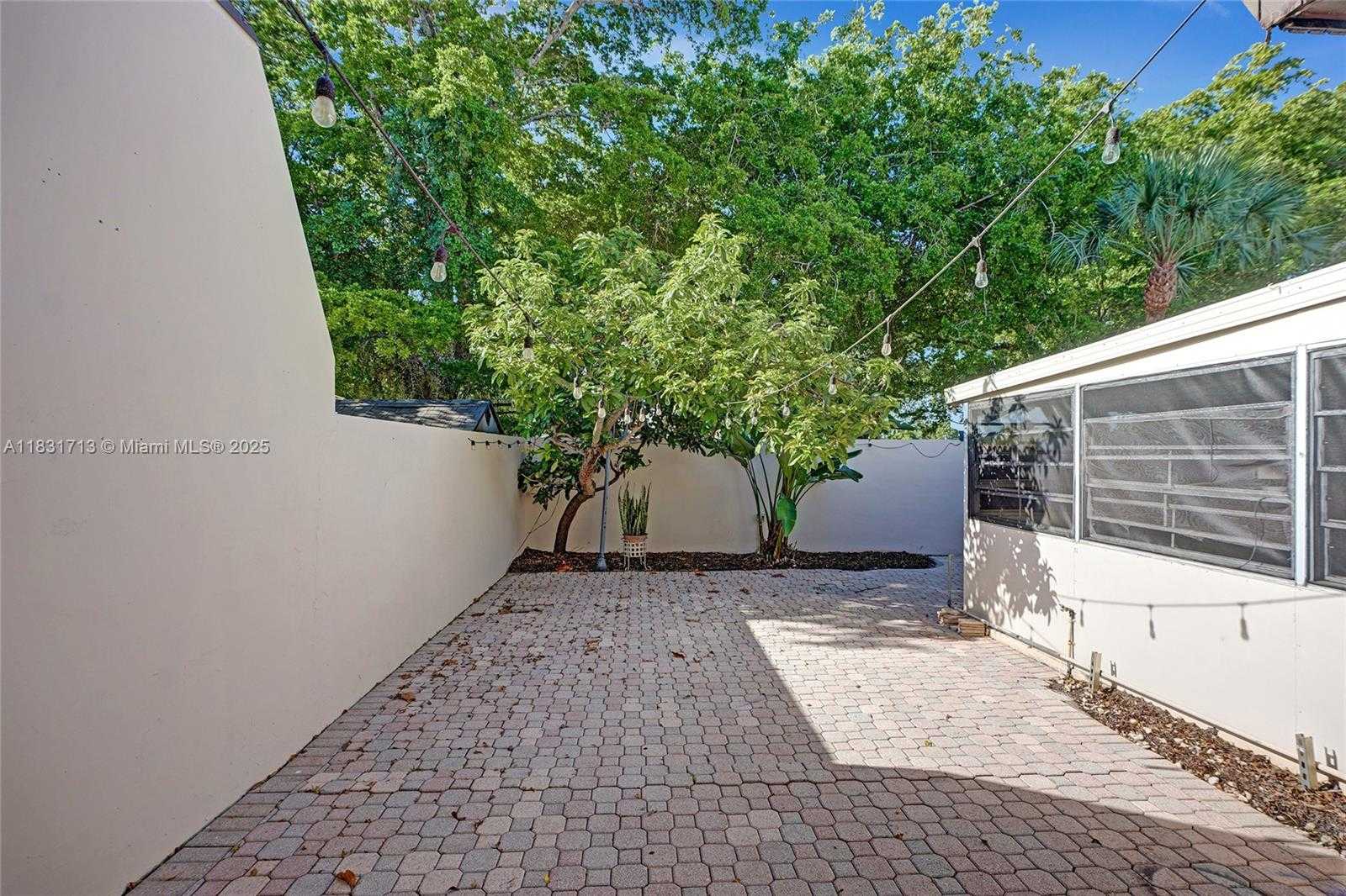 Small Image of 7310 SOUTH MIAMI LAKEWAY S, Miami Lakes Number 51