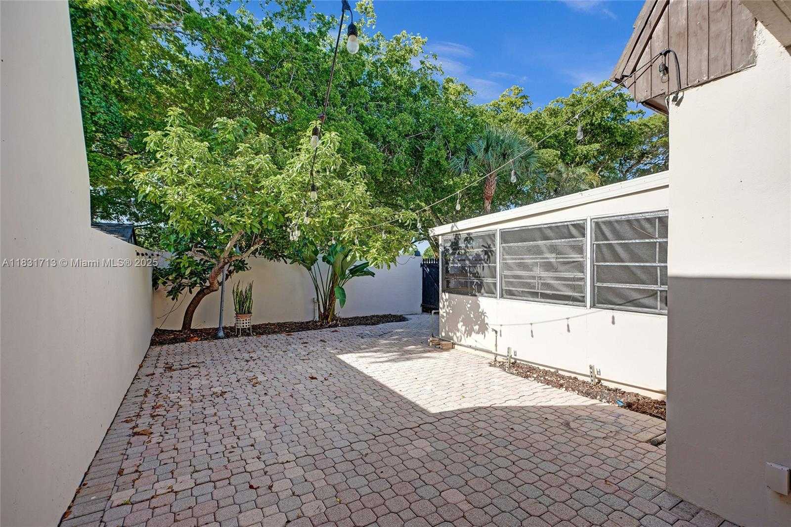 Small Image of 7310 SOUTH MIAMI LAKEWAY S, Miami Lakes Number 53