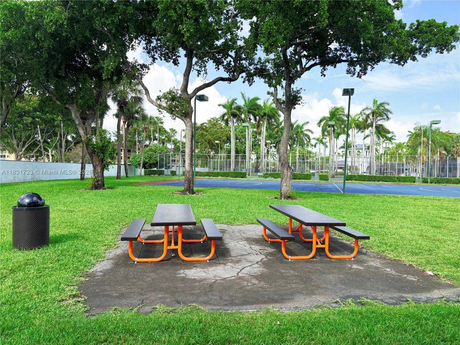 Small Image of 18015 NORTH WEST 66TH CT CIR, Hialeah Number 20
