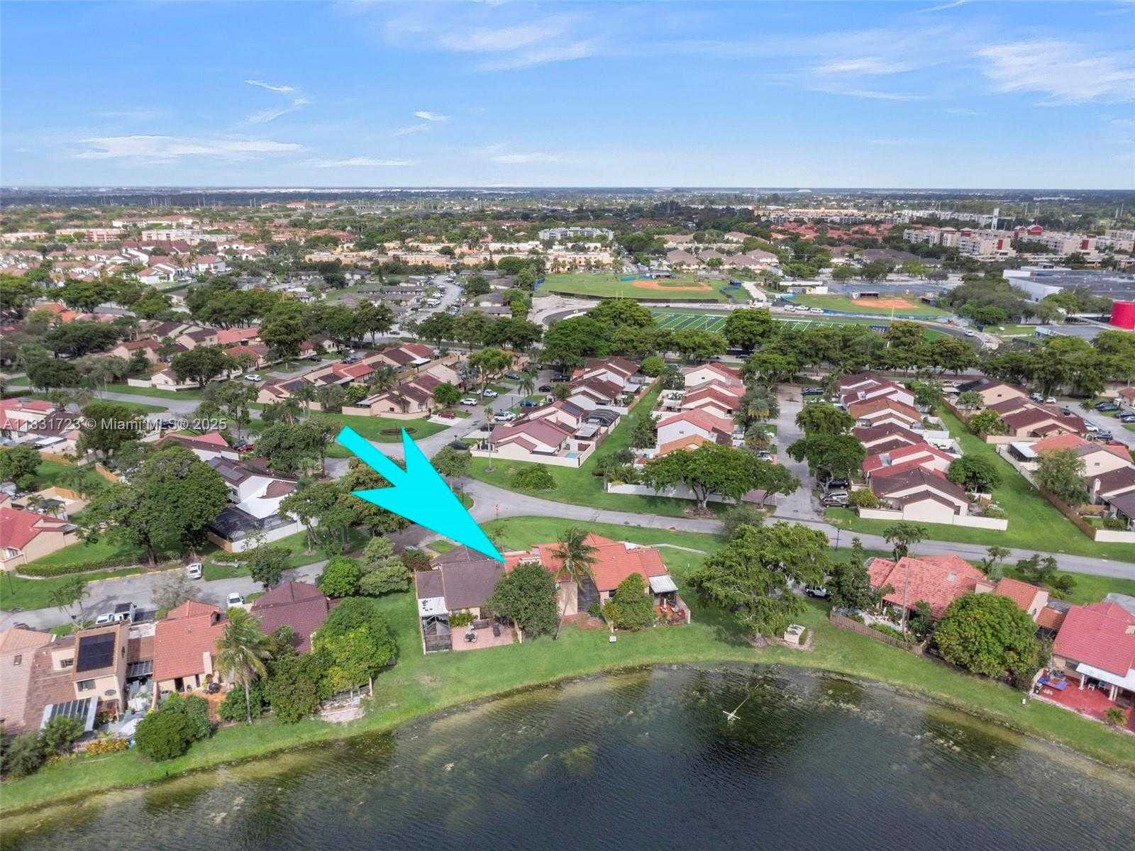 Small Image of 18015 NORTH WEST 66TH CT CIR, Hialeah Number 41