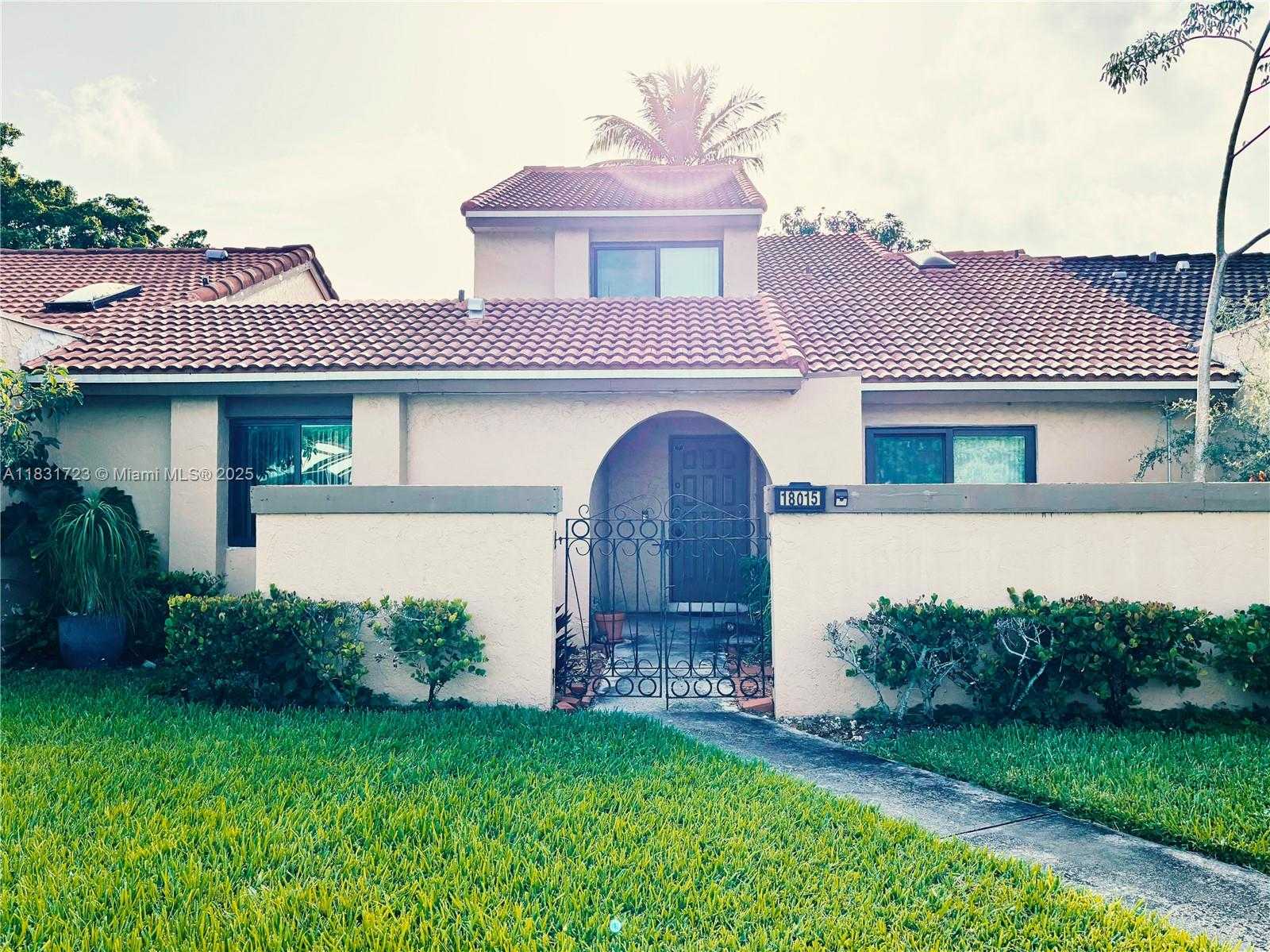 Small Image of 18015 NORTH WEST 66TH CT CIR, Hialeah Number 54