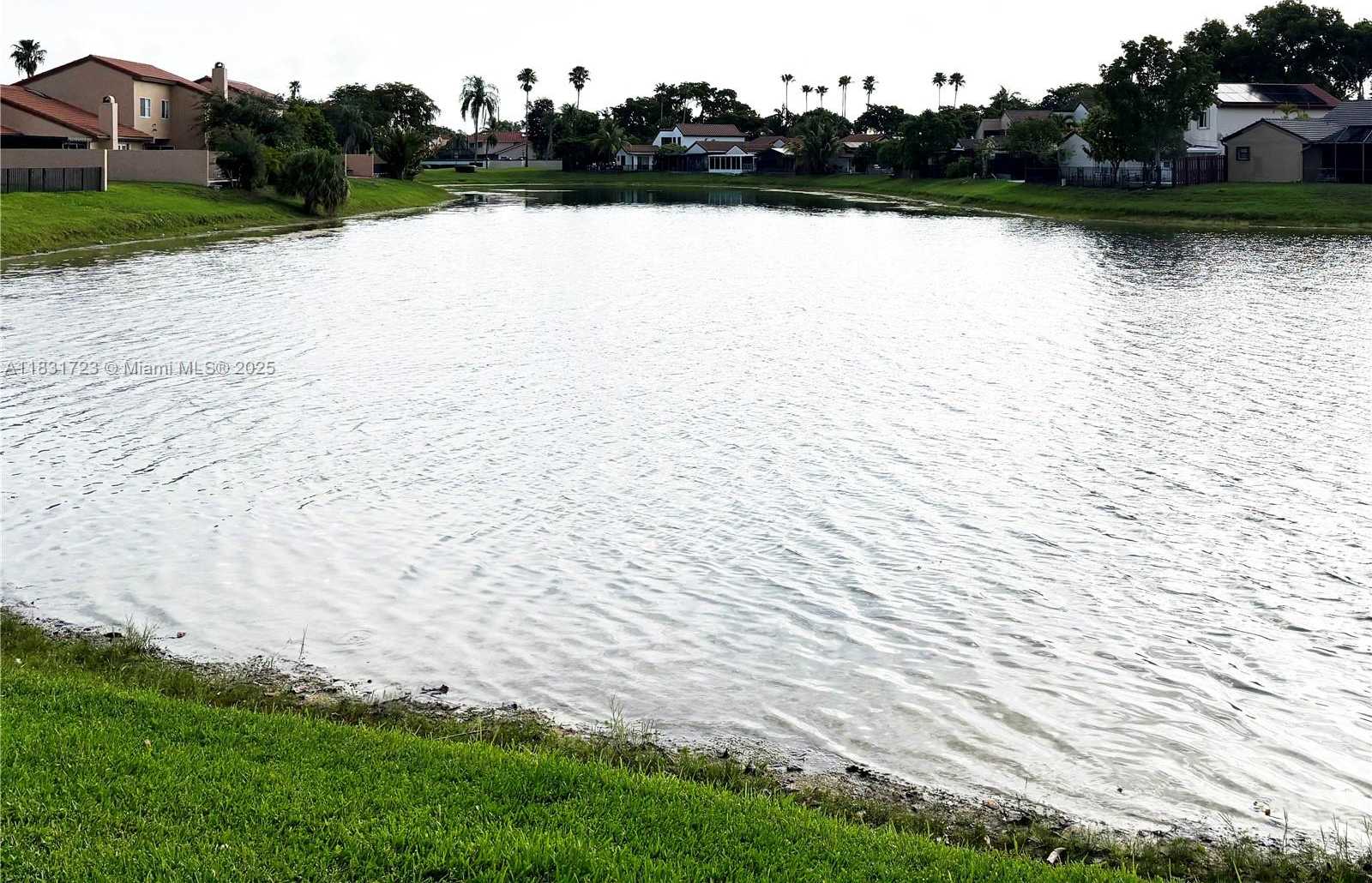 Small Image of 18015 NORTH WEST 66TH CT CIR, Hialeah Number 8