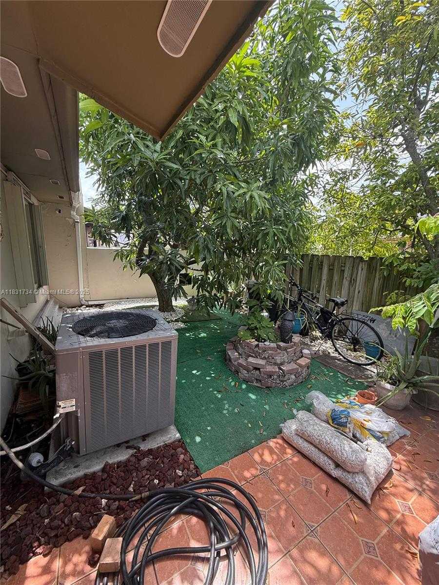 Small Image of Miami Number 18