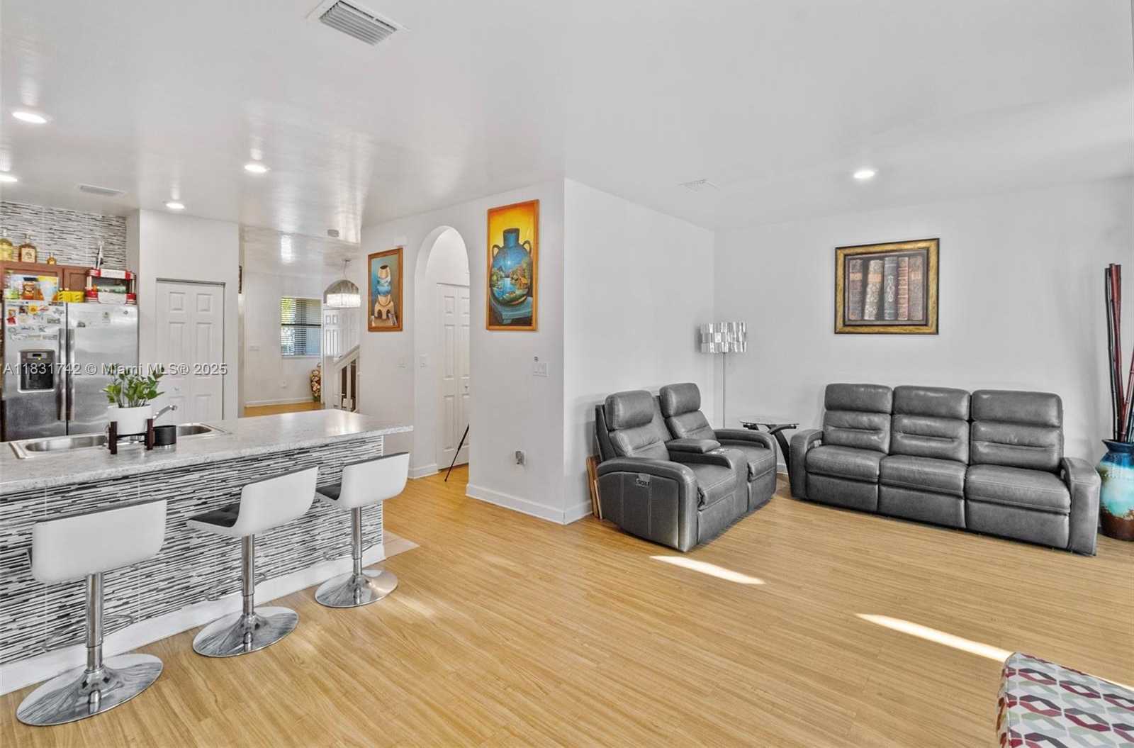 Small Image of 11574 SOUTH WEST 254TH ST, Homestead Number 3