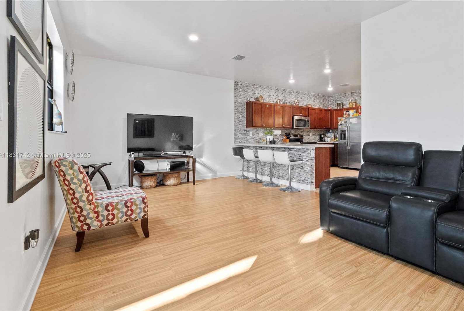Small Image of 11574 SOUTH WEST 254TH ST, Homestead Number 5