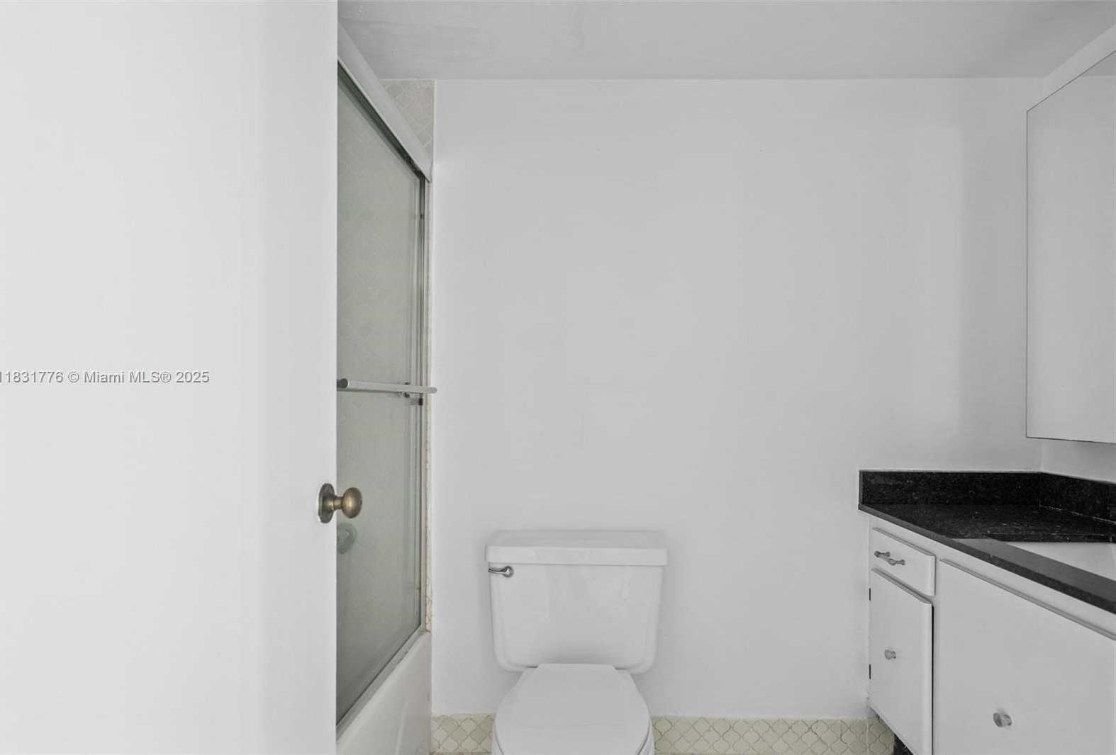 Small Image of 18081 BISCAYNE BLVD #1205, Aventura Number 35