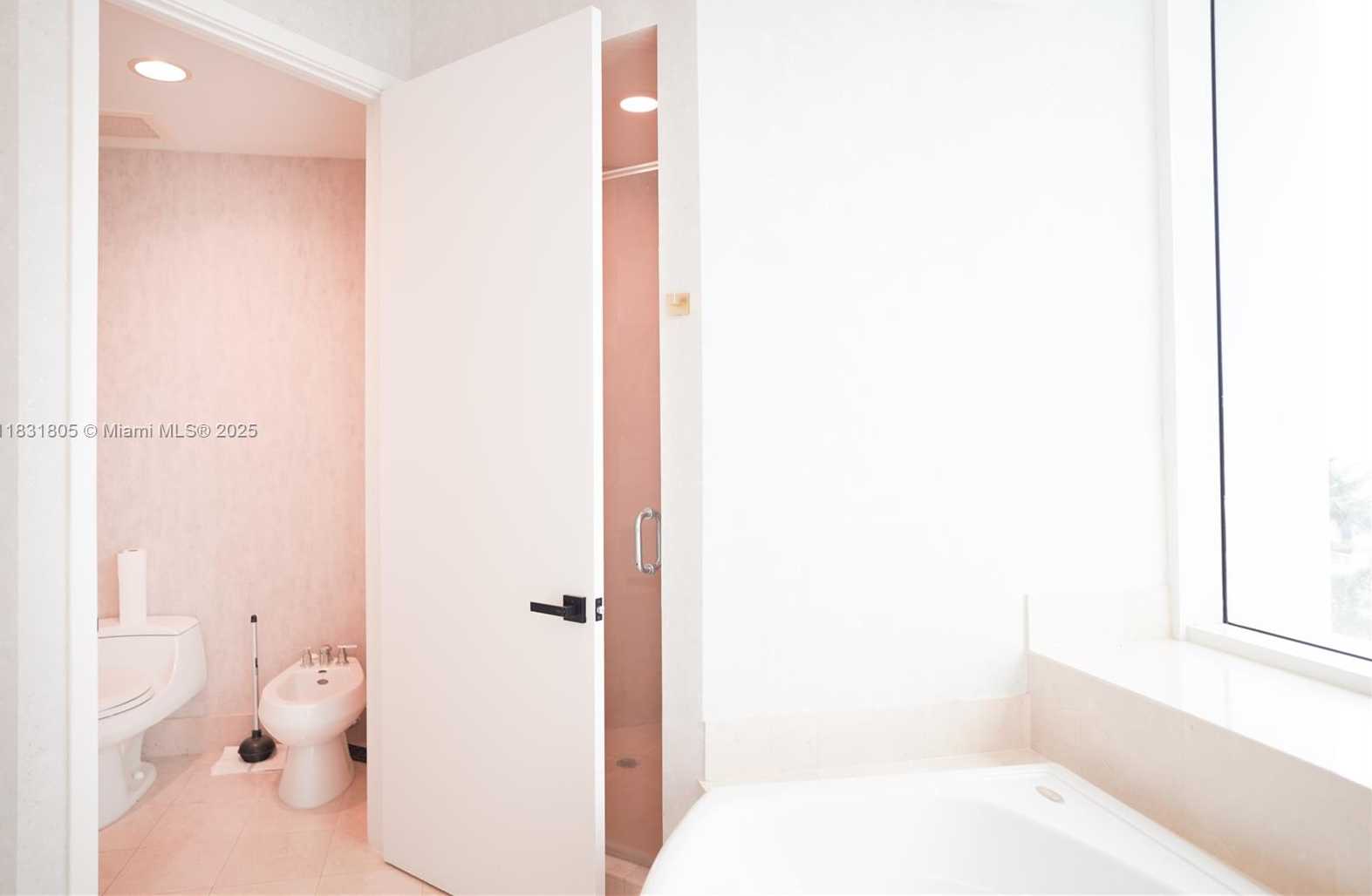 Small Image of 18101 COLLINS AVE #701, Sunny Isles Beach Number 6