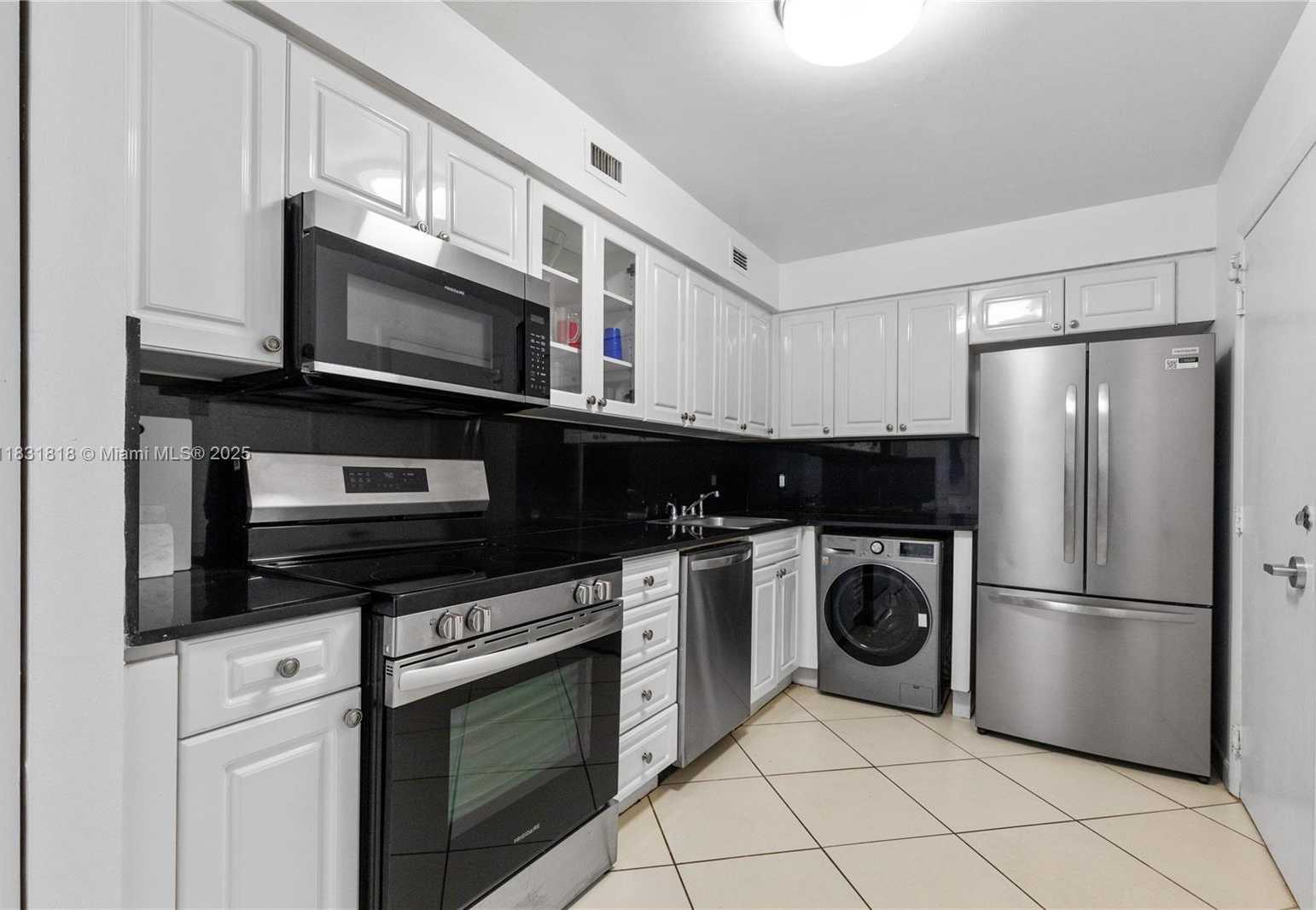 Small Image of 6770 INDIAN CREEK DR #7A, Miami Beach Number 11