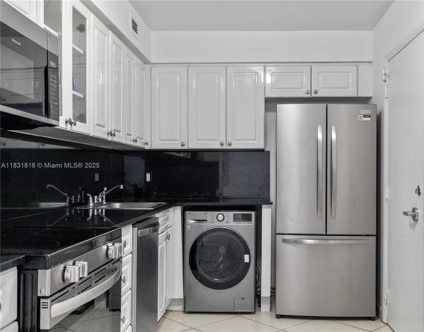 Small Image of 6770 INDIAN CREEK DR #7A, Miami Beach Number 14