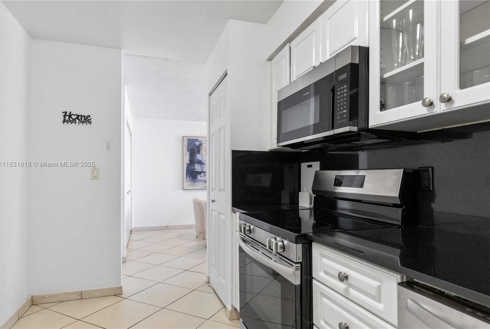 Small Image of 6770 INDIAN CREEK DR #7A, Miami Beach Number 15