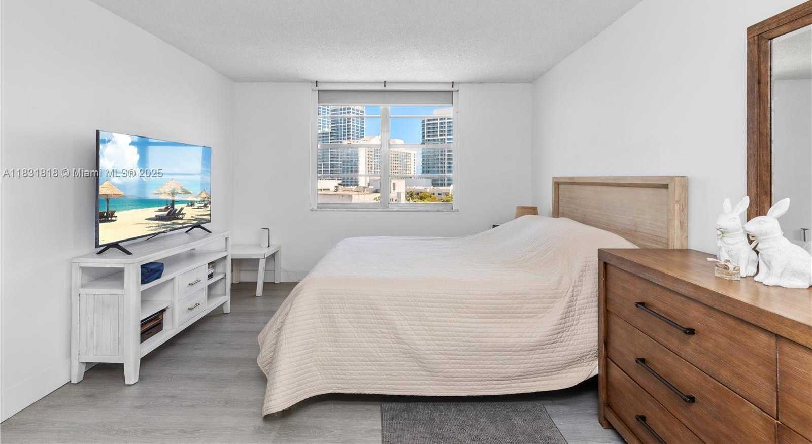 Small Image of 6770 INDIAN CREEK DR #7A, Miami Beach Number 18