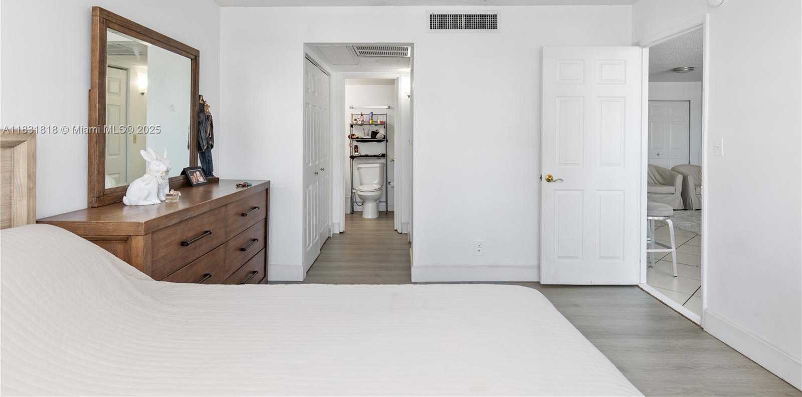 Small Image of 6770 INDIAN CREEK DR #7A, Miami Beach Number 19