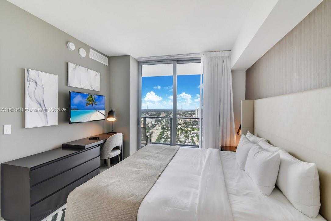 Small Image of 4010 SOUTH OCEAN DR #R1406, Hollywood Number 11