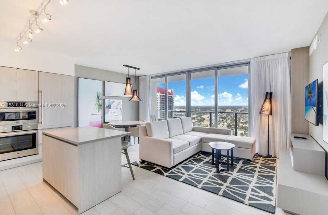 Small Image of 4010 SOUTH OCEAN DR #R1406, Hollywood Number 2