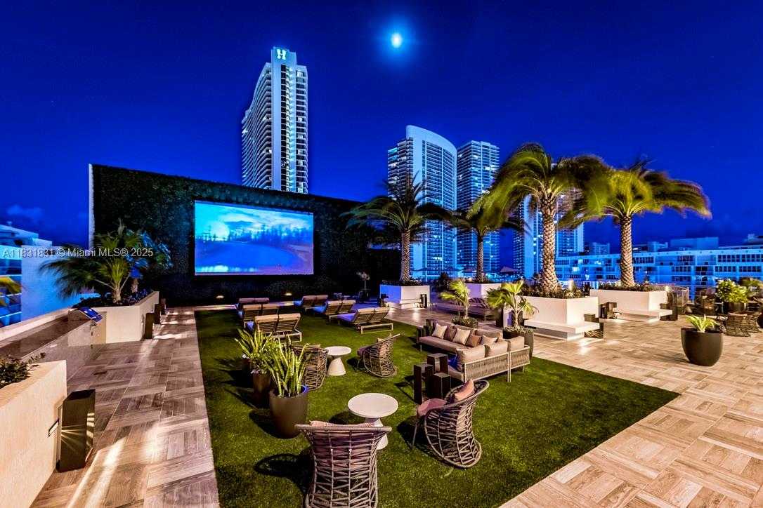 Small Image of 4010 SOUTH OCEAN DR #R1406, Hollywood Number 32